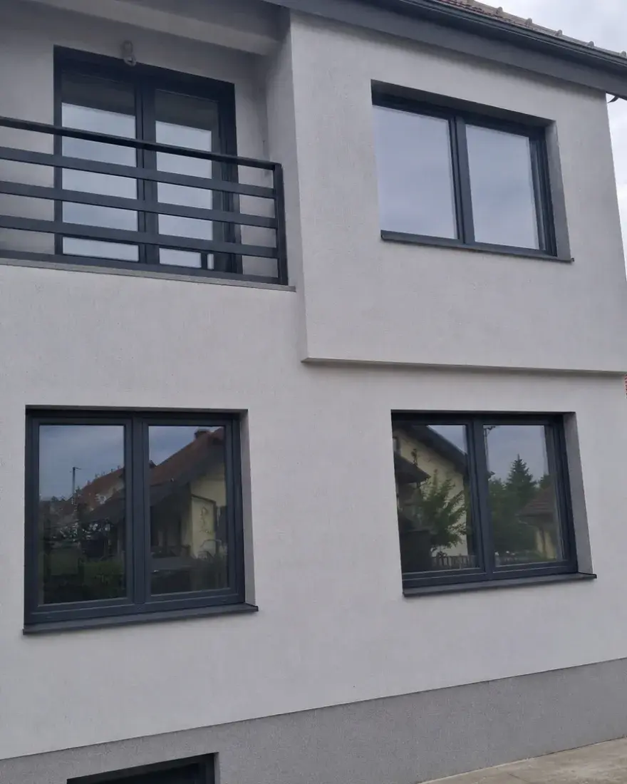 Porodična kuća u Novom Sadu sa novim ALUMIL ALU prozorima